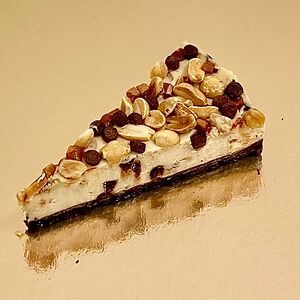 Чизкейк Карамельно-арахисовый