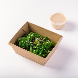 Я Салат Чука в кунжутным соусом