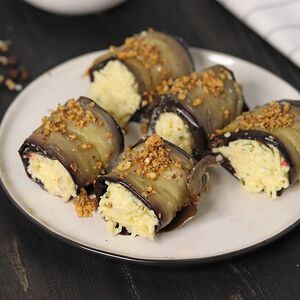 Баклажаны с сырно-ореховой начинкой