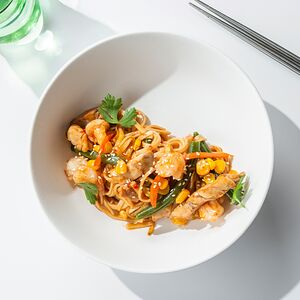 Пад Тай с цыплёнком и креветками