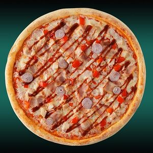 Пицца Барбекю с курицей и беконом