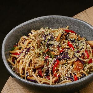 Лапша удон с двумя видами мяса