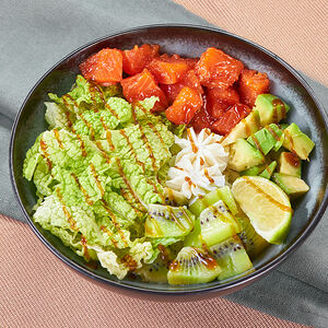 Поке с лососем и киви