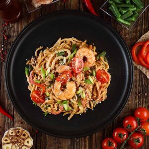 Яичная лапша с морепродуктами