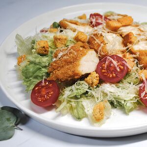 Салат Цезарь с курицей 