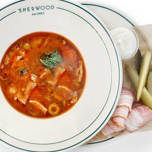 Солянка с копченой сметаной