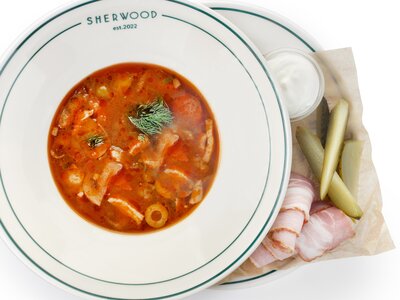 Солянка с копченой сметаной