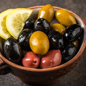 Маслины и Оливки