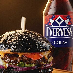 Бургер с мраморной говядиной + Evervess cola