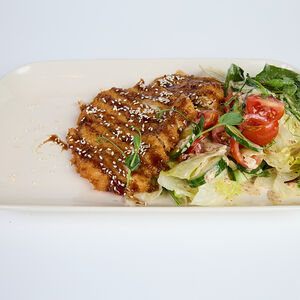 Свинина тонкацу с овощным миксом 