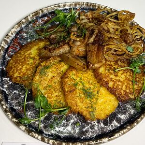 Драники с беконом и луком во фритюре XL