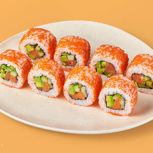 Ролл Калифорния с лососем
