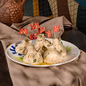 Хинкали том ям с креветкой