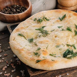 Лобиани (хачапури с фасолью)