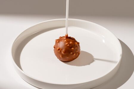 Кейк-попс молочный