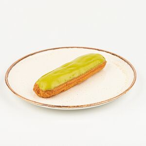 Эклер фисташковый