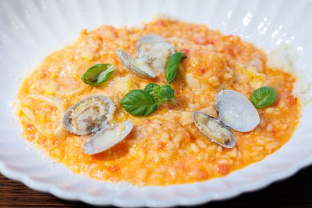 Ризотто с морепродуктами и томатом конкассе