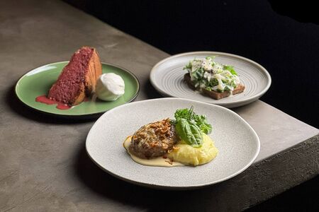 Сет №44 Салат, горячее, десерт