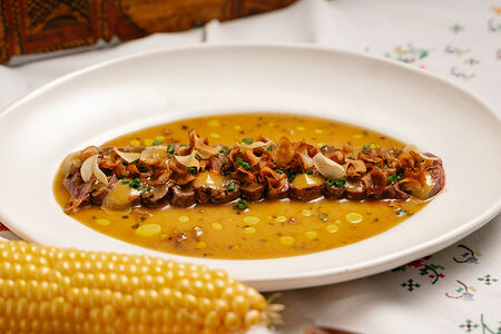 Тыквенный крем-суп с козьим сыром