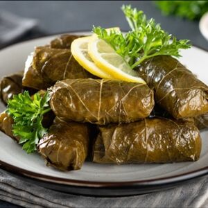 Долма в винoградных листьях