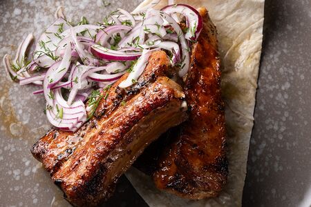 Свиные ребра 