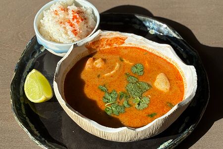 Том-ям с морепродуктами