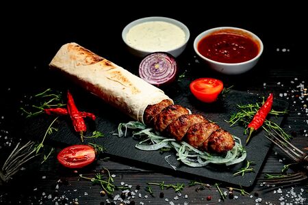 Люля-кебаб в лаваше