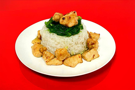 Боул с курицей и чукой