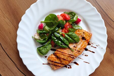 Филе форели с миксом овощей