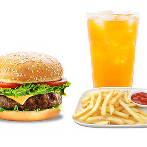Биф чизбургер + фри + напиток на выбор 0,5