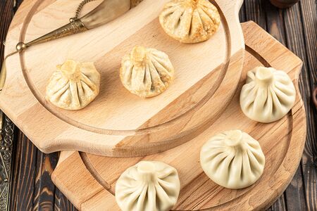 Хинкали со свининой и говядиной