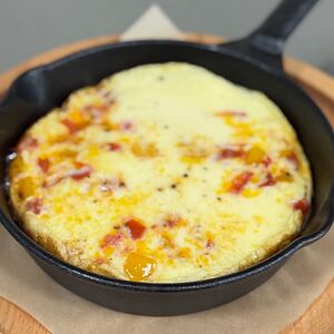 Омлет с помидорами и болгарским перцем 