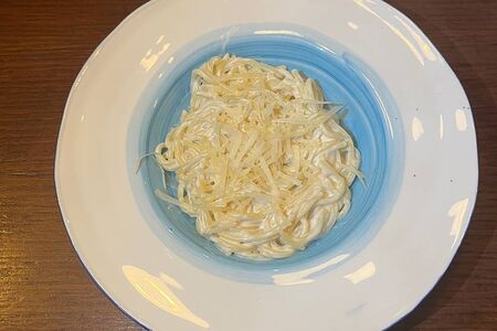 Макароны с сыром в сливочном соусе