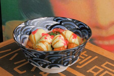 Боул с креветками васаби