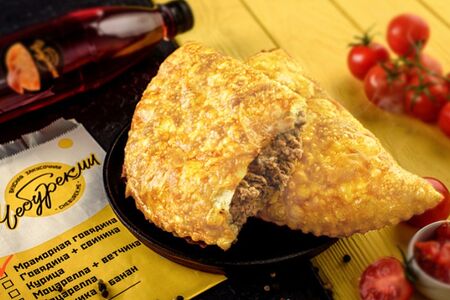 Чебурек с мраморной говядиной XL