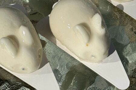 Кролик Пломбир-манго 