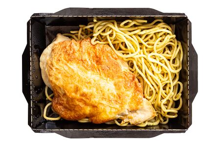 Куриное филе под сырной шапкой и пастой с зеленью