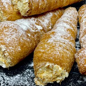 Трубочки с белковым кремом 