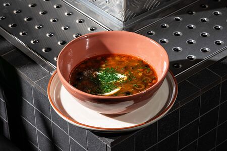 Солянка, копченая сметана