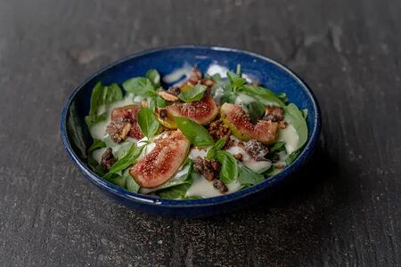 Страчателла, инжир и лавандовый мед