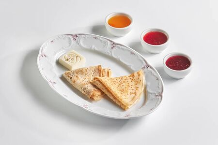 Блины с маслом