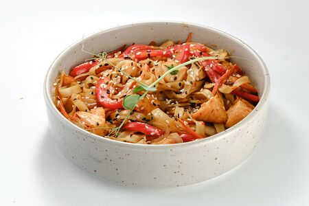 Вок с лососем