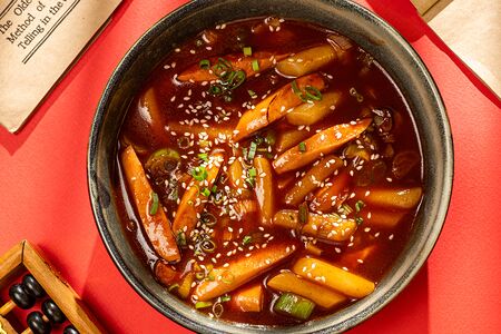 ТоккПоки с куриными колбасками