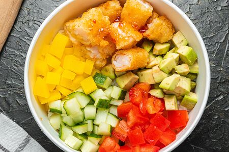 Поке с креветками темпура