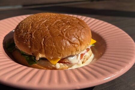 Бургер с куриным филе 