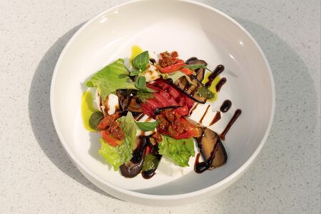 Капрезе из печёных овощей