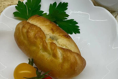 Пирожок с мясом