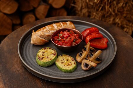 Куриная грудка с овощами