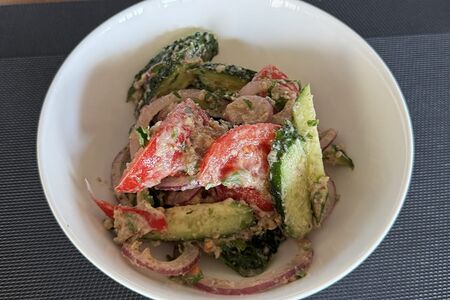 Салат по-грузински