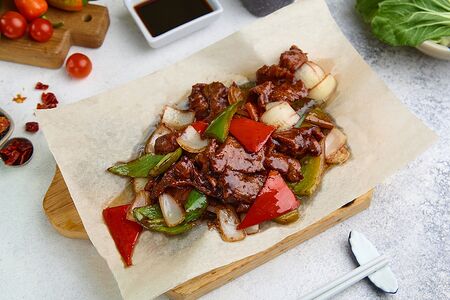 Говядина в сковороде